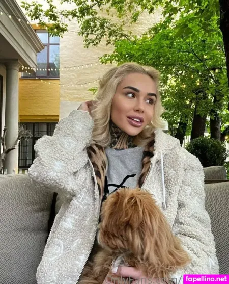 Mia Foxybae OnlyFans Thumbnail #w2VVG0snlM