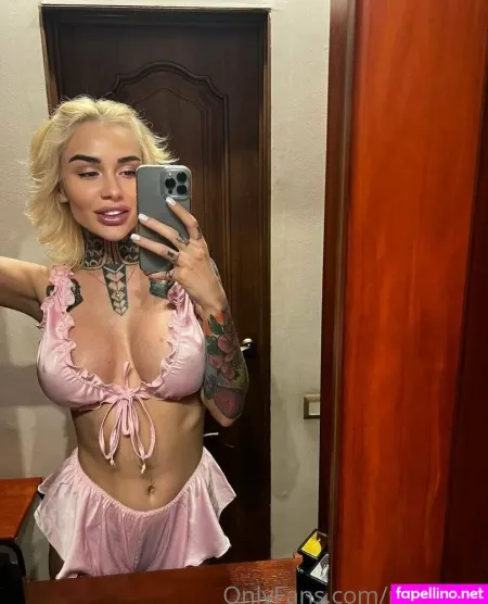 Mia Foxybae OnlyFans Thumbnail #yaDHxT6woN