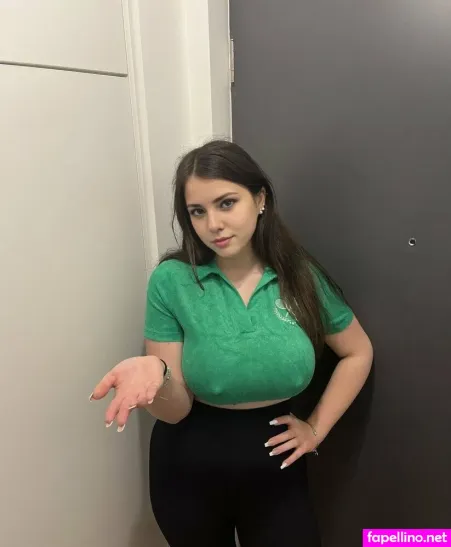 Mia Gaarciia 1 OnlyFans Thumbnail #kSzsVVutyW
