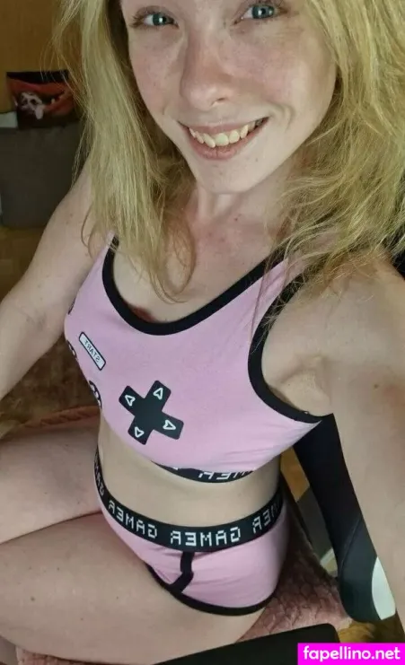 Mia Ganz Privat OnlyFans Thumbnail #4Xnc6rTcb5