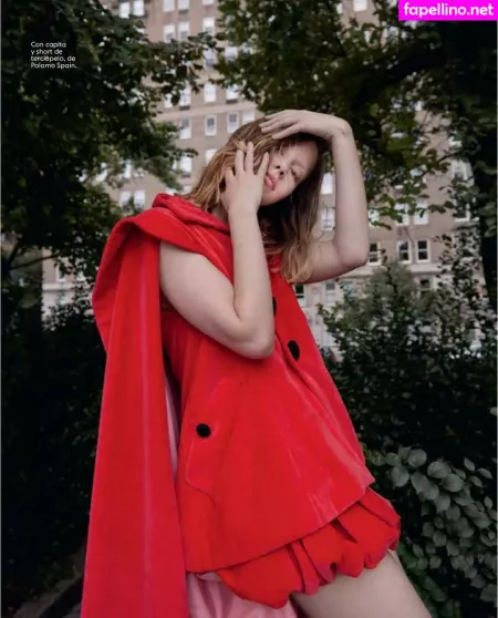 Mia Goth OnlyFans Thumbnail #1t3QACKmAD