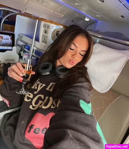 Mia Green OnlyFans Thumbnail #JQvpueWObg