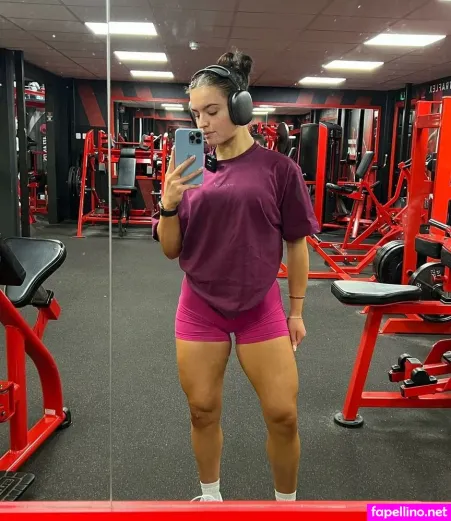 Mia Green OnlyFans Thumbnail #RRaxX9KK53