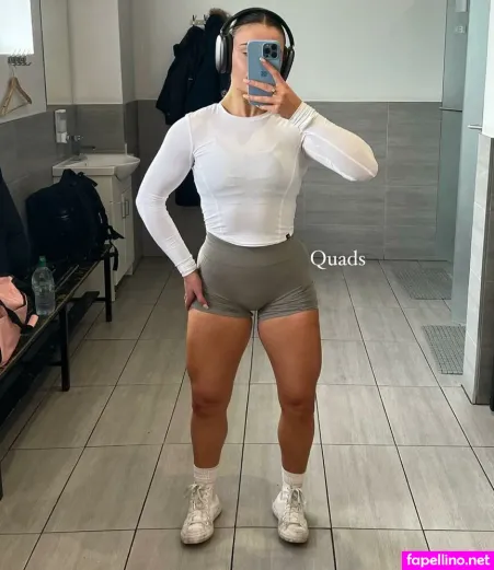 Mia Green OnlyFans Thumbnail #YBwdGVHw2J