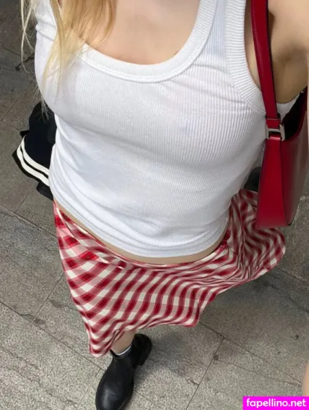 Mia Guethe OnlyFans Thumbnail #07R2gKFVOK