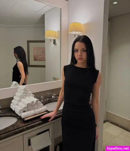 Mia Hunold OnlyFans Thumbnail #4LcHVo7Z5X