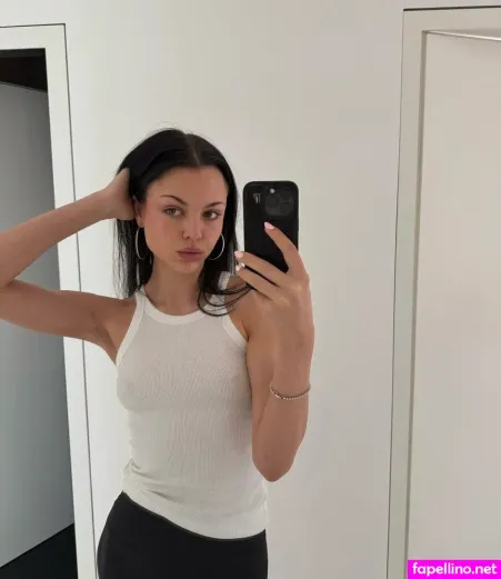 Mia Hunold OnlyFans Thumbnail #OQcnwMyqNx