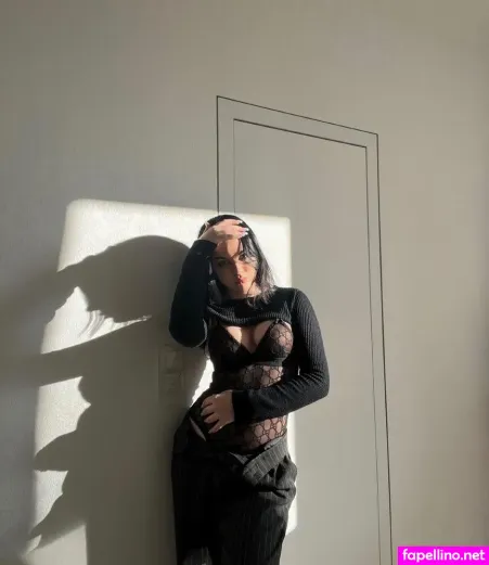 Mia Hunold OnlyFans Thumbnail #oMcpAgCiG8