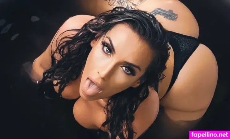 Mia James OnlyFans Thumbnail #QtZgyUC9hX