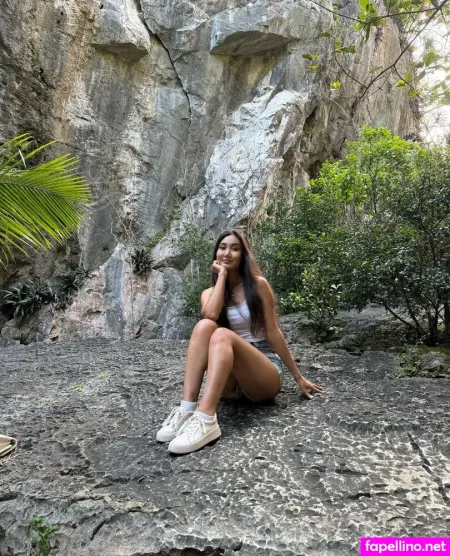 Mia Jeen OnlyFans Thumbnail #N7INqXWK0y
