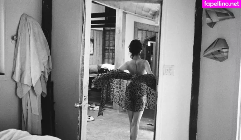 Mia Kerin OnlyFans Thumbnail #I9tPHTssjm