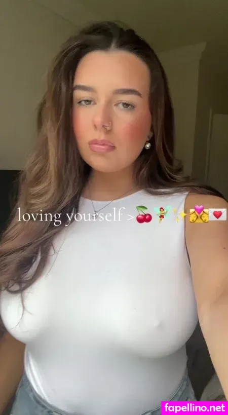 Mia Lapsley OnlyFans Thumbnail #raIuI2jLhe