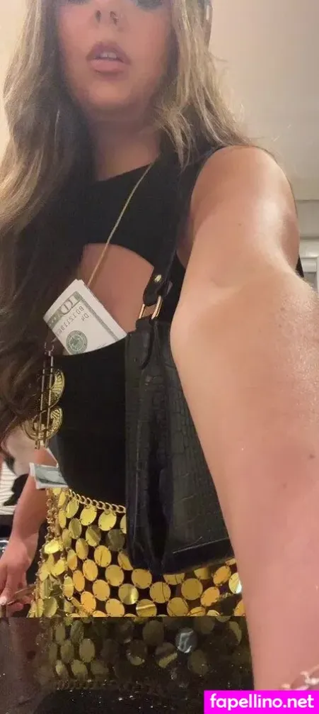 Mia Lapsley OnlyFans Thumbnail #ymiC0EOjr2