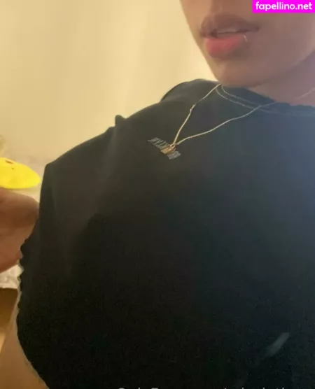 Mia Latinaa OnlyFans Thumbnail #Kn8LXfuIiP