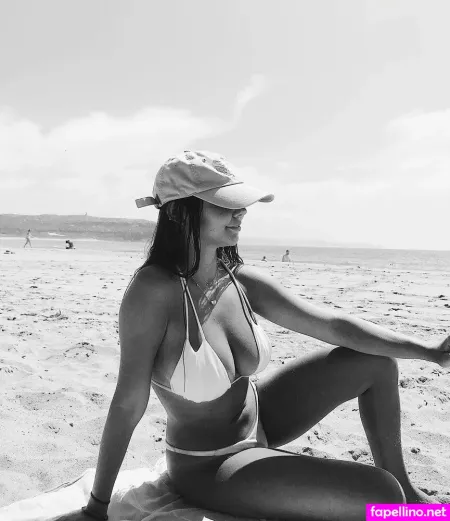 Mia Loehr OnlyFans Thumbnail #M85tDWZw5x