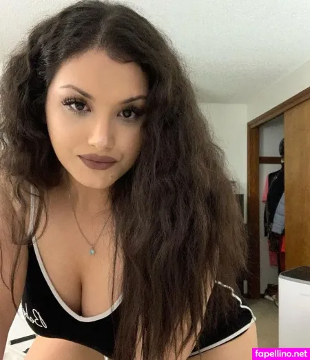 Mia Lombardi OnlyFans Thumbnail #vUR94P4e53