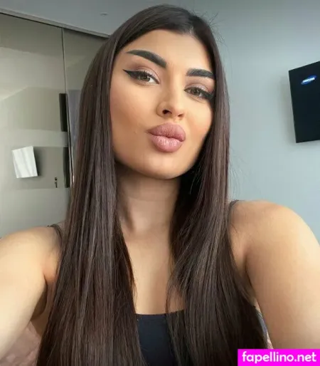 Mia Maddison OnlyFans Thumbnail #8NwJLTIbdf