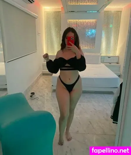 Mia Melier OnlyFans Thumbnail #lABFHVP9n1