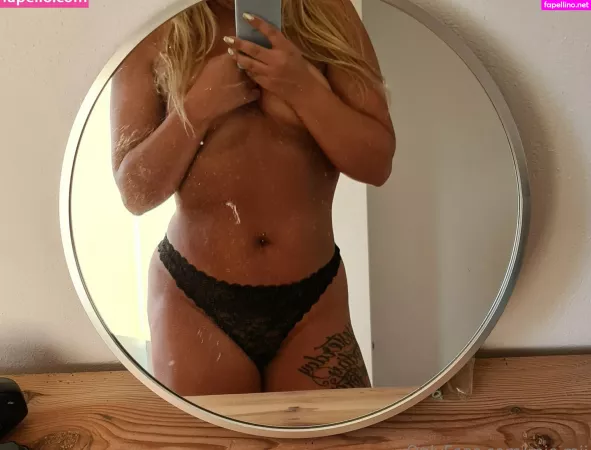 Mia Mii OnlyFans Thumbnail #yKBWgcGVv6