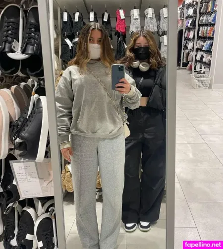 Mia Momo OnlyFans Thumbnail #3DTUn9wGMx