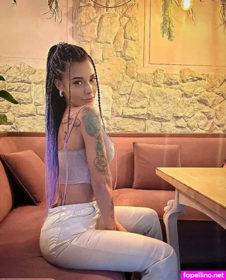 Mia Moonn OnlyFans Thumbnail #w3iiAniMN1