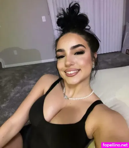 Mia Mugs OnlyFans Thumbnail #c0tMoOisTC