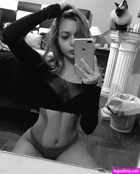 Mia Nicole OnlyFans Thumbnail #o39aA3Wmii