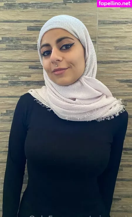 Mia Niqab OnlyFans Thumbnail #JSkcX4Gmio
