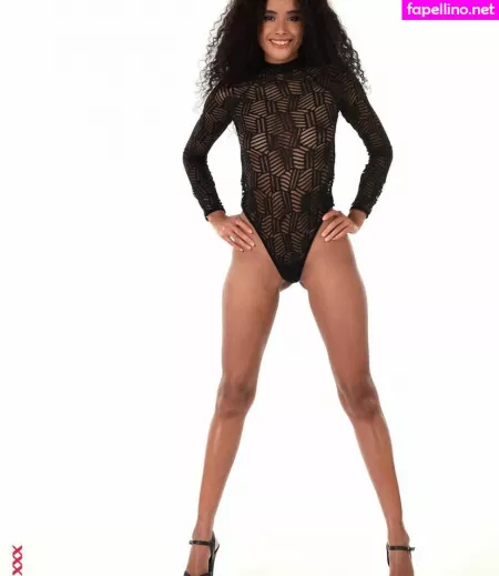 Mia Nix OnlyFans Thumbnail #OL4gsiCpg9