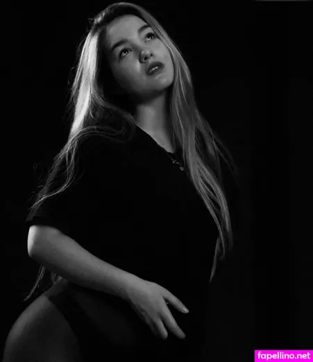 Mia Piper OnlyFans Thumbnail #8DpNlXxclk