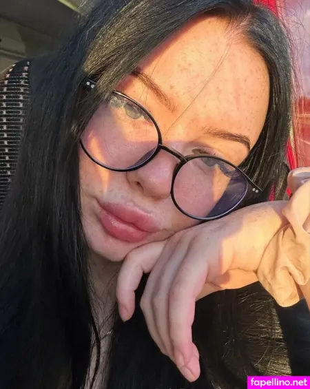 Mia Pisamia OnlyFans Thumbnail #9rPfdTWMsd