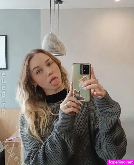 Mia Pixel OnlyFans Thumbnail #EnZSkyd5S8