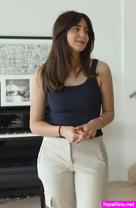 Mia Plays OnlyFans Thumbnail #AL6ApKjBW9