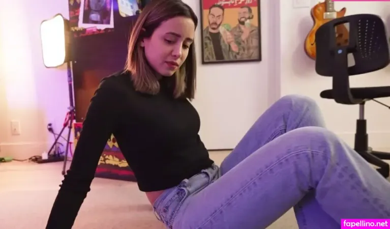 Mia Plays OnlyFans Thumbnail #BigNQg4ISj