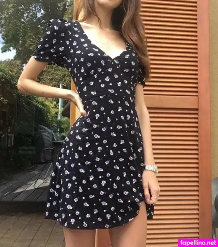 Mia Polly OnlyFans Thumbnail #AwHxqYxXGM