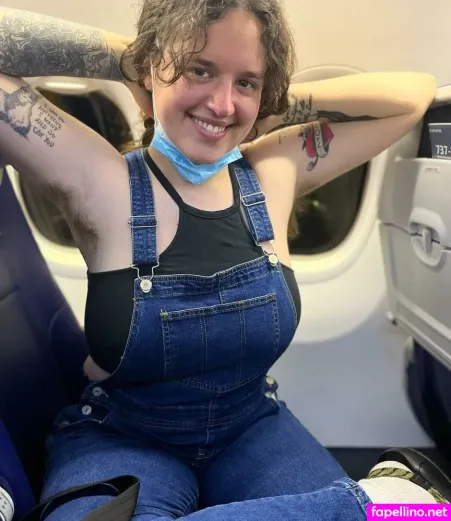 Mia Re OnlyFans Thumbnail #mtCT1dvGeP