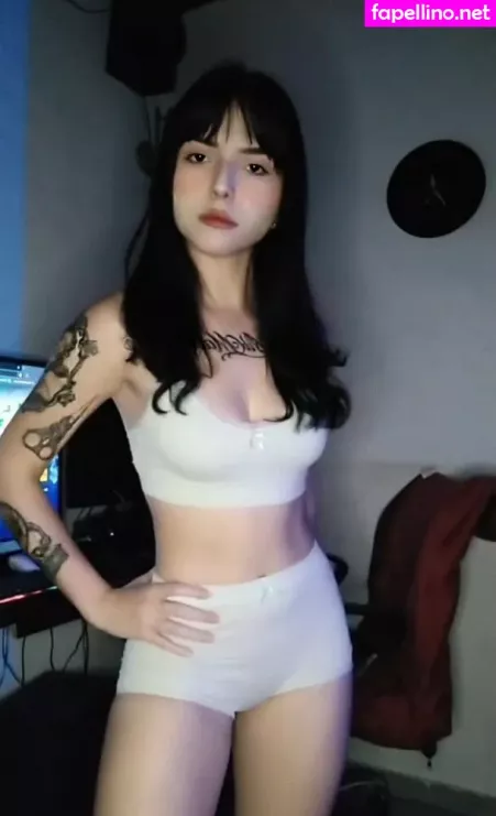 Mia Reid OnlyFans Thumbnail #9gOH8AwHaU