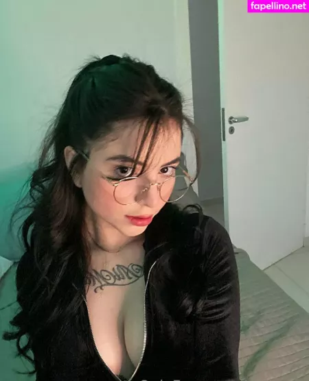 Mia Reid OnlyFans Thumbnail #FF8oVcRI7A