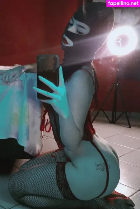 Mia Reid OnlyFans Thumbnail #eERsu2a9E4