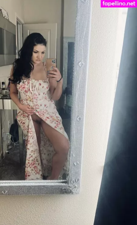 Mia Rose Miarosexxx OnlyFans Thumbnail #4DWzcsP1D3