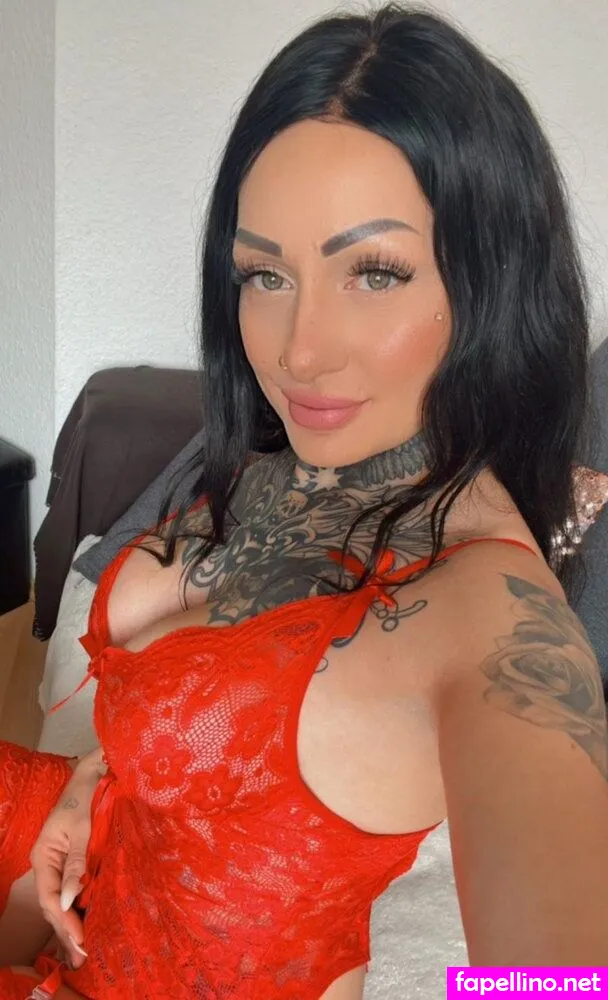 mia_roux, mia_roux_offiziell Nude Leaked OnlyFans Photo #EqndDefCan