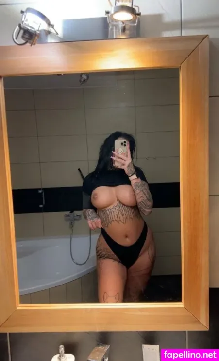 Mia Sayuri OnlyFans Thumbnail #IfLQYCT1I7