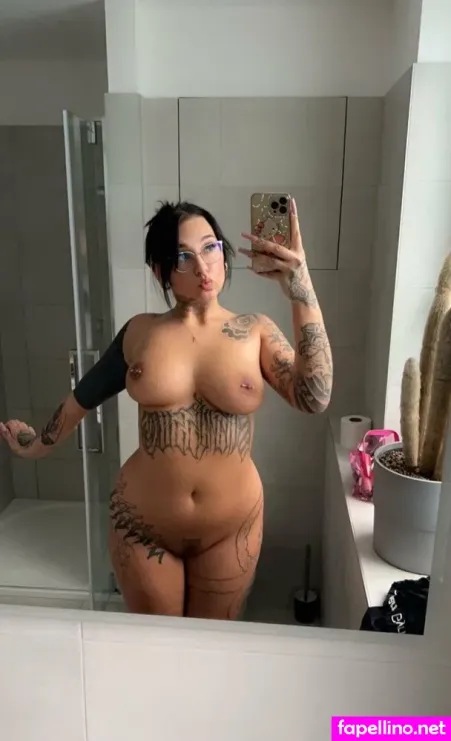 Mia Sayuri OnlyFans Thumbnail #k4e2yfEieG