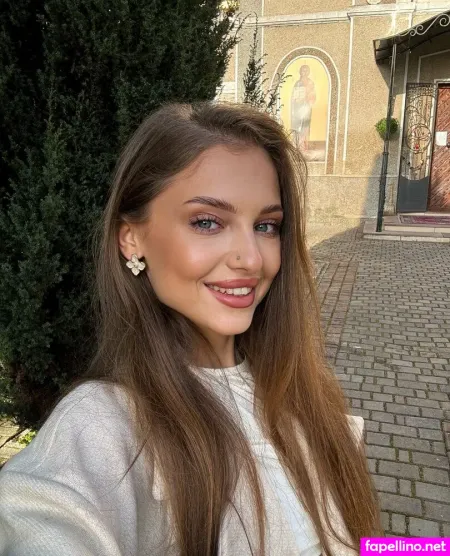 Mia Schei OnlyFans Thumbnail #JQ81K5GkjT