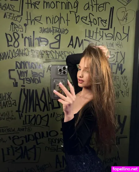 Mia Schei OnlyFans Thumbnail #STuJd5VISn