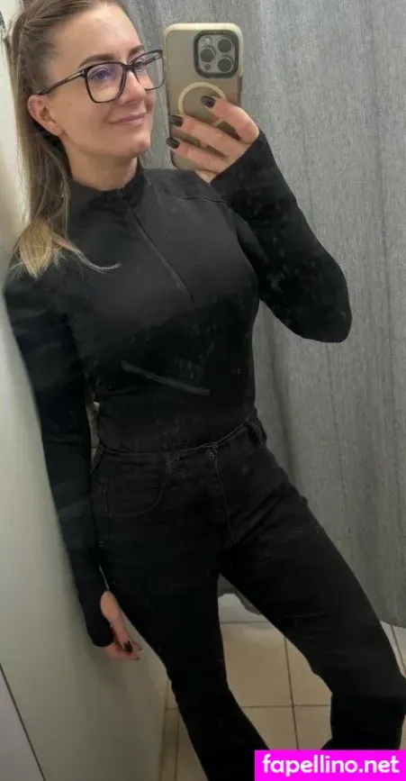 Mia Sinner OnlyFans Thumbnail #ckiJGYFWU4