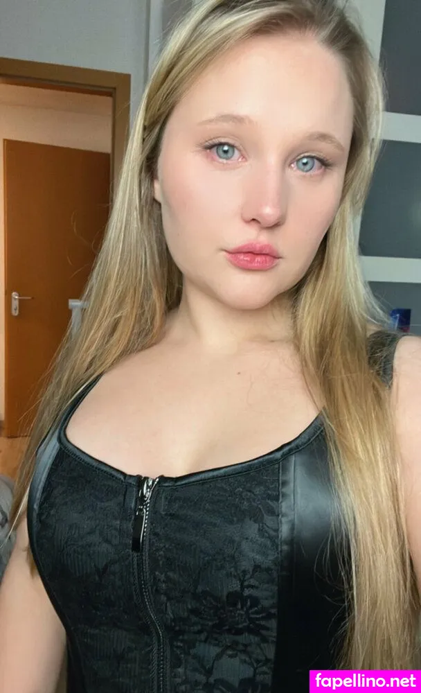 mia_sofie, miasofie2004 Nude Leaked OnlyFans Photo #NA2wThJtzx