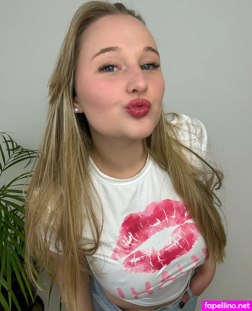 mia_sofie, miasofie2004 Nude Leaked OnlyFans Photo #UtvYO4QjBW