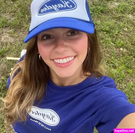 Mia Steele Main Profile Photo