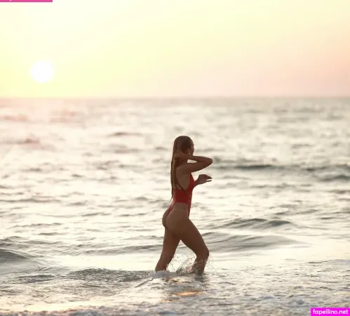 Mia Stoller OnlyFans Thumbnail #hd6SZ8RhZw